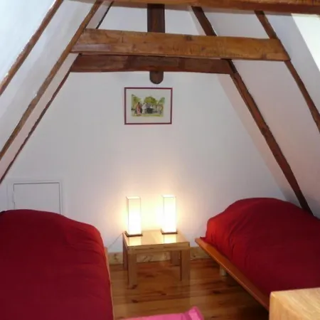 Tatil Evi Vic-sur-cere, 7 Pieces, 12 Personnes - Fr-1-742-128 *